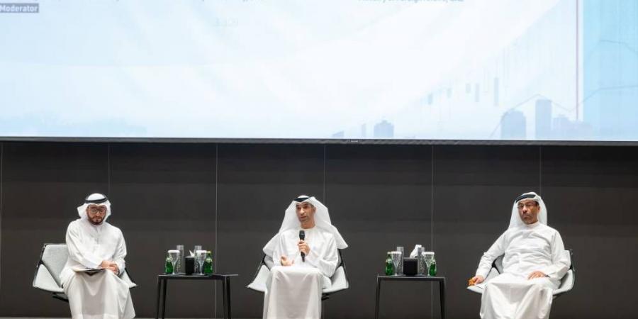 أكاديمية أنور قرقاش تطلق تقرير الدبلوماسية الاقتصادية للدولة 2024-2025 - دليل الوطن