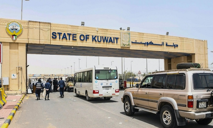 الداخلية الكويتية تعلن تدشين مشروع منع خروج المركبات الغير محلية ألا بعد دفع المخالفات المرورية